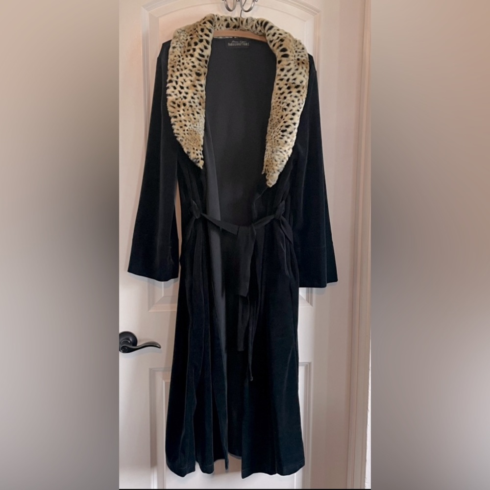 Donna Salyers’ Fabulous Furs Faux Fur Robe Vintage